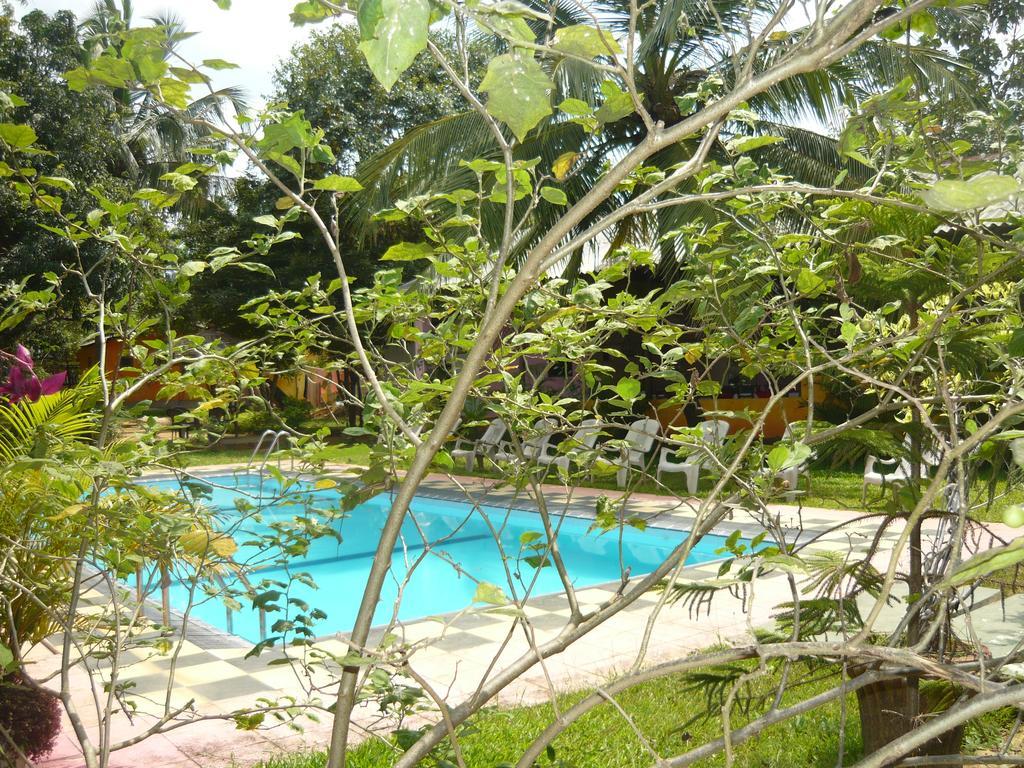 Sunrise Holiday Resort Хабарана Экстерьер фото